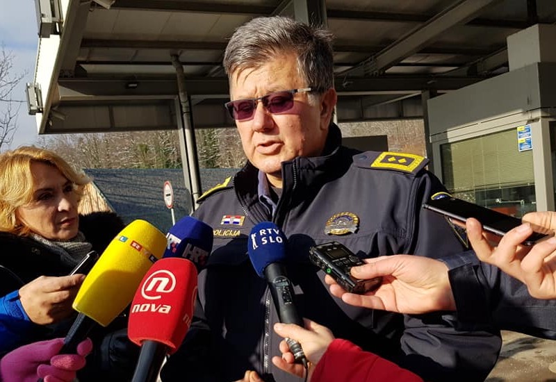 Nove informacije za službeno vozilo MUP-a i nova teška pitanja sindikata načelniku Dizdaru!