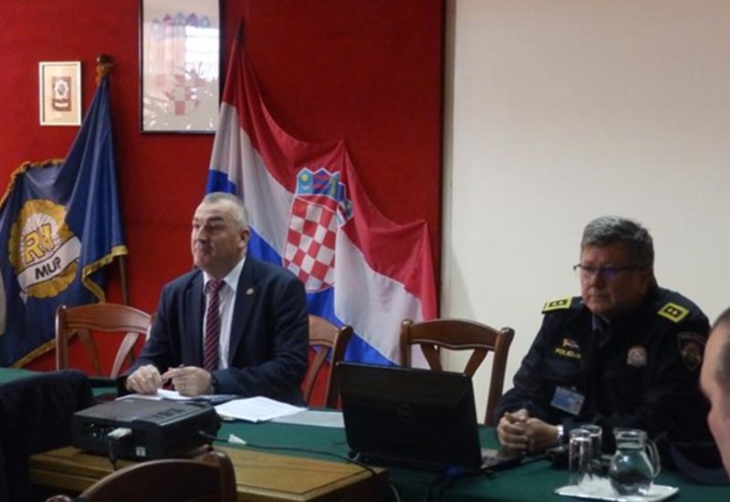 Na šutnju načelnika Dizdara postavljamo nova teška pitanja i zahtijevamo postupanje glavnog ravnatelja policije